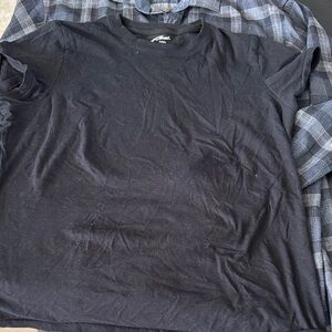 Universal Thread Black Tee small